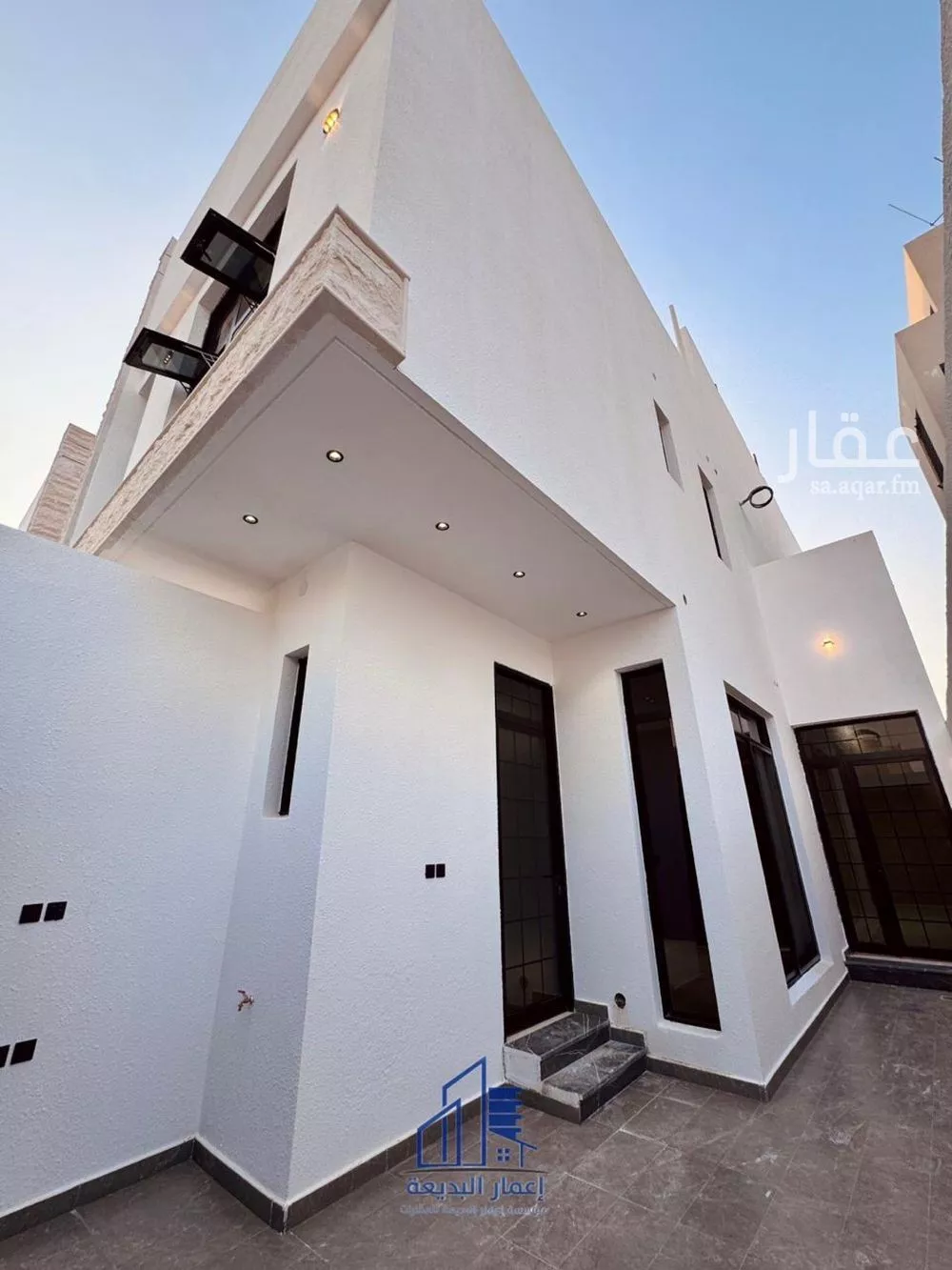 4 bedroom floor in Al Zahrah 5