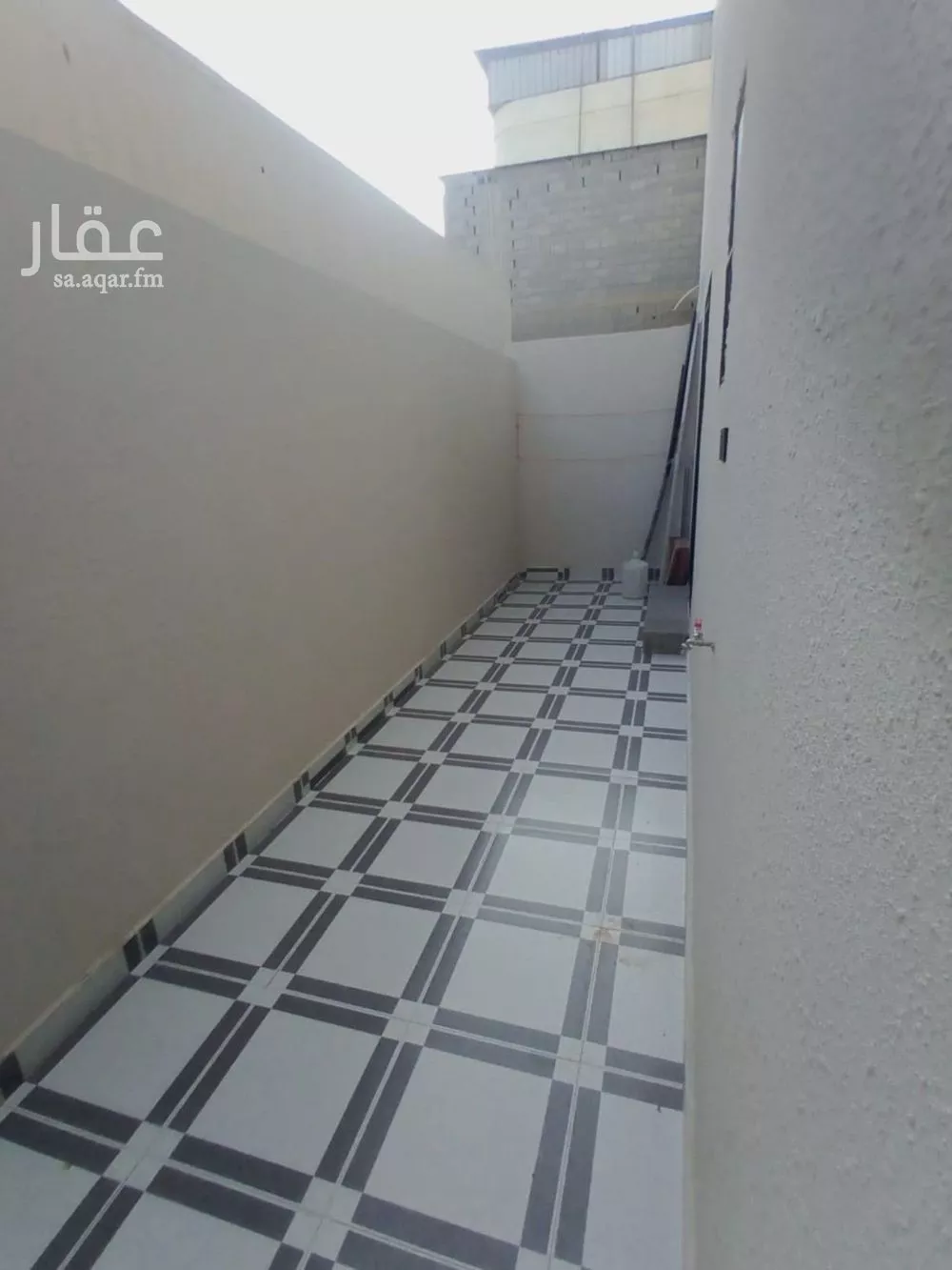 5 bedroom floor in Al Zahrah 5
