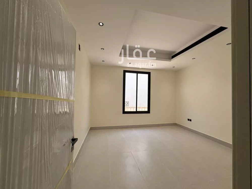4 bedroom floor in Al Khaleej 16