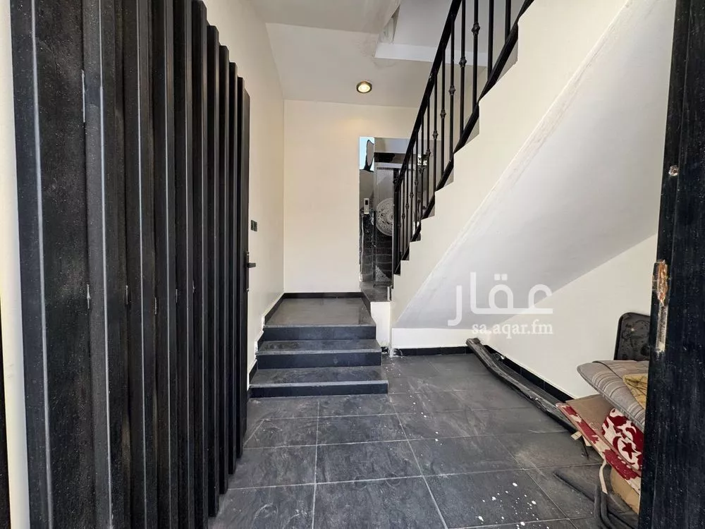 4 bedroom floor in Al Khaleej 3