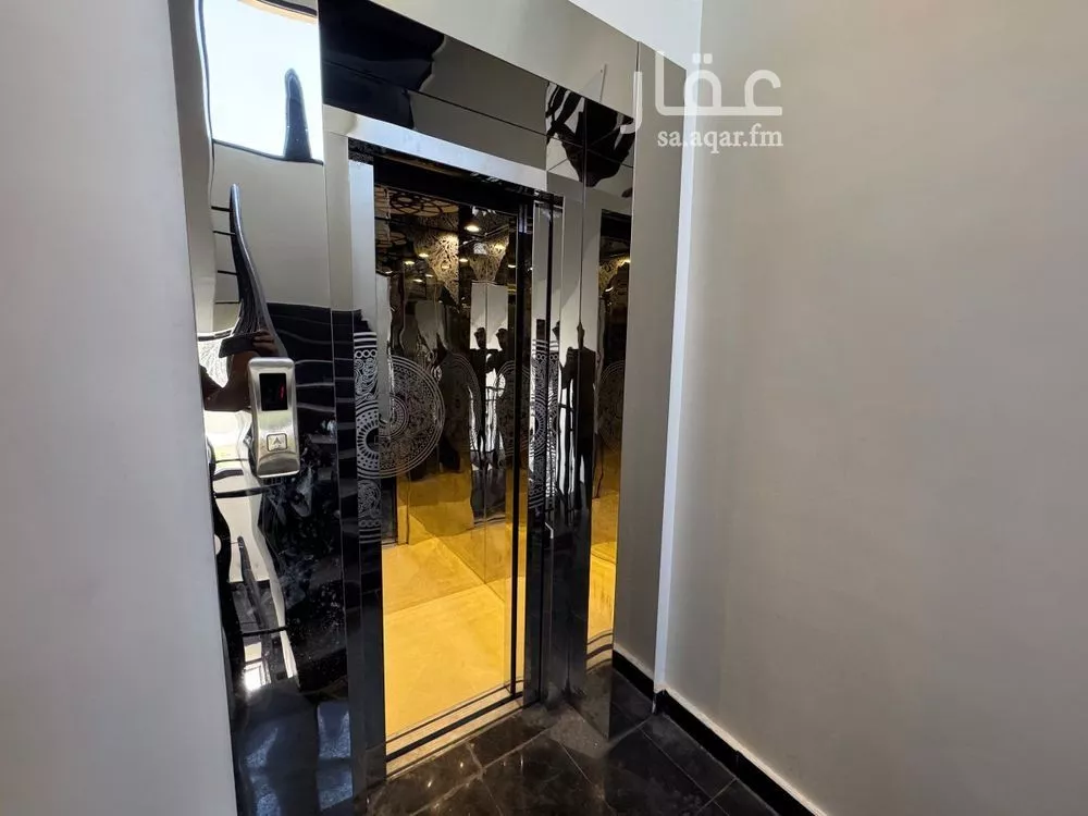 4 bedroom floor in Al Khaleej 4