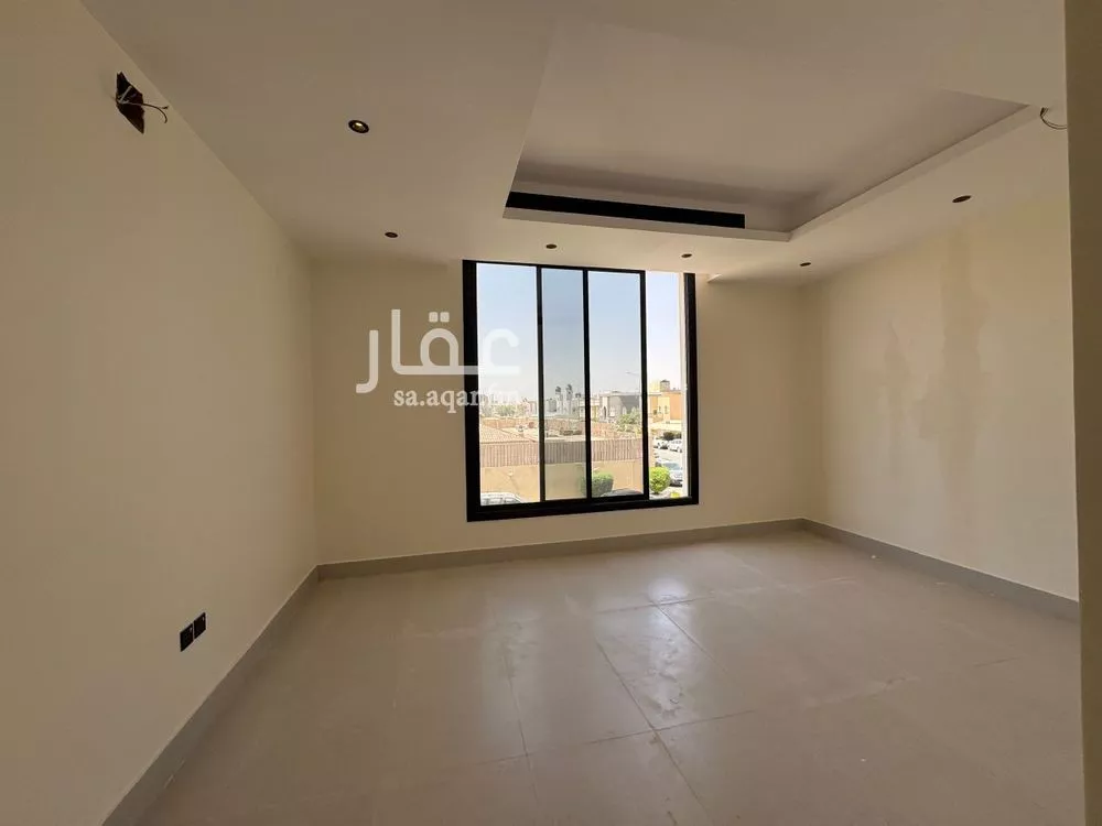 4 bedroom floor in Al Khaleej 5