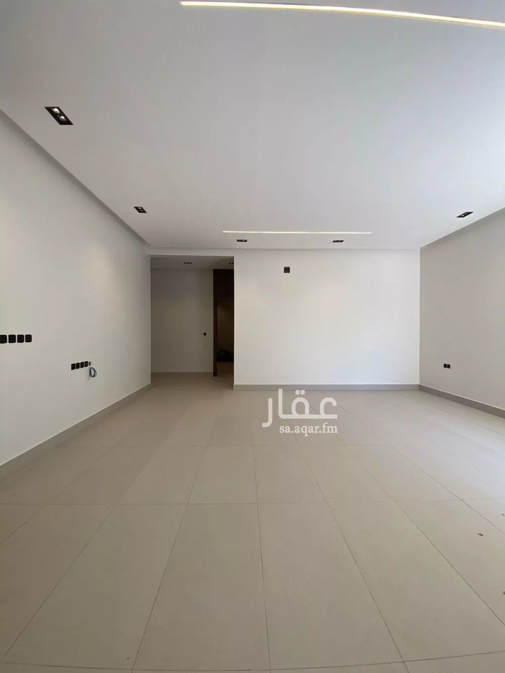 5 bedroom floor in Al Khaleej 11