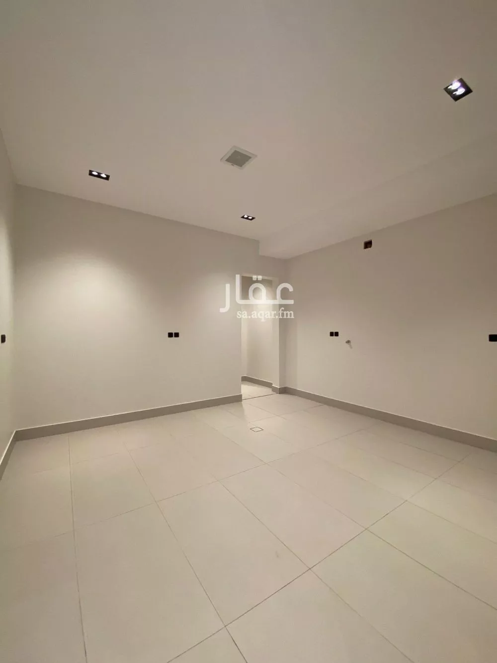 5 bedroom floor in Al Khaleej 6