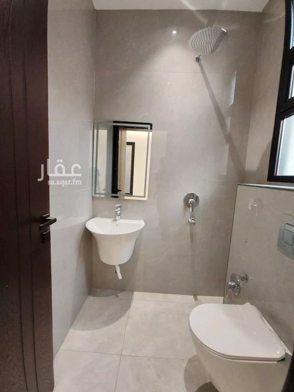 5 bedroom floor in Al Munsiyah 2