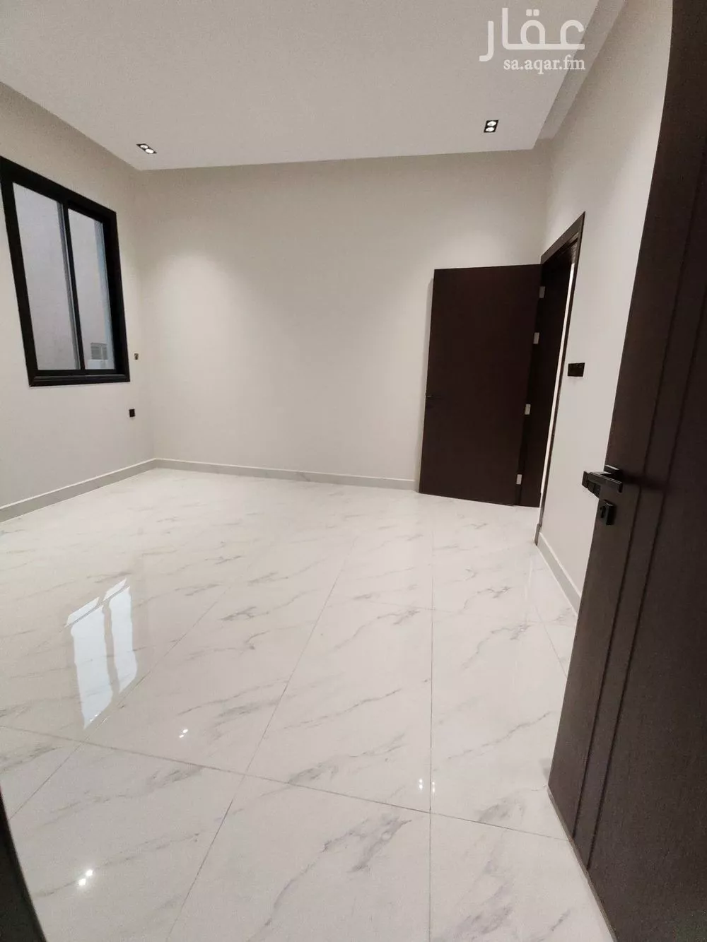 5 bedroom floor in Al Munsiyah 5