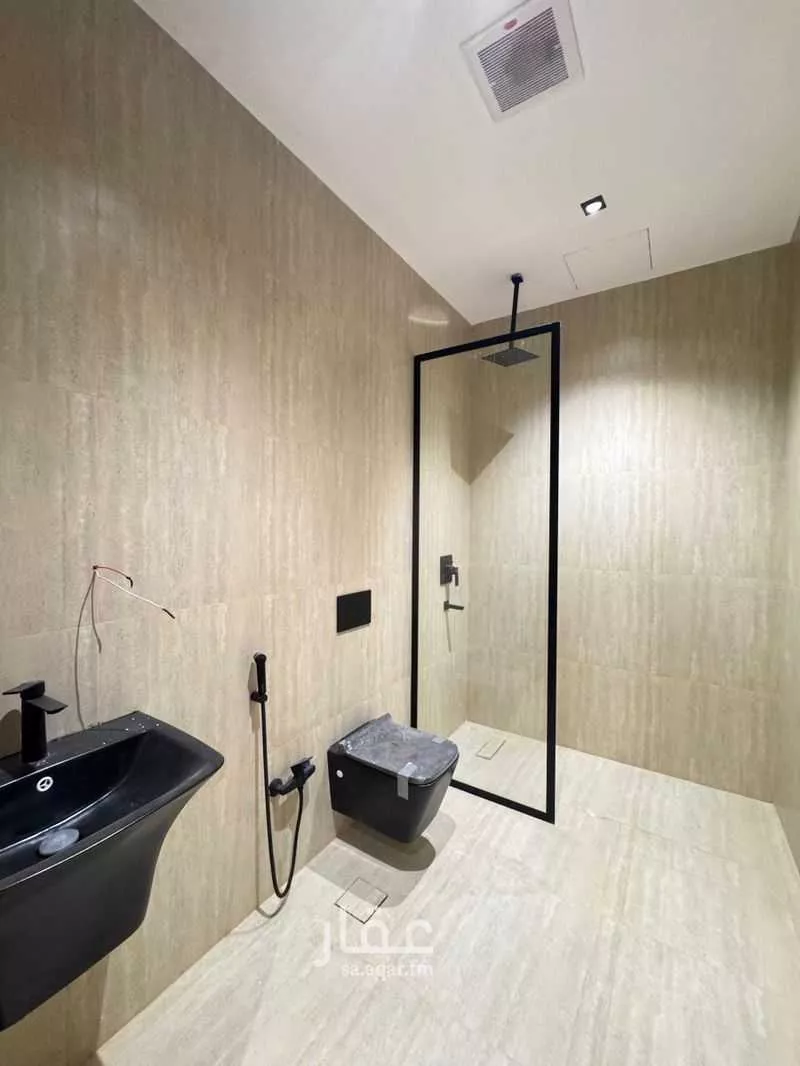 3 bedroom floor in Al Aridh 11