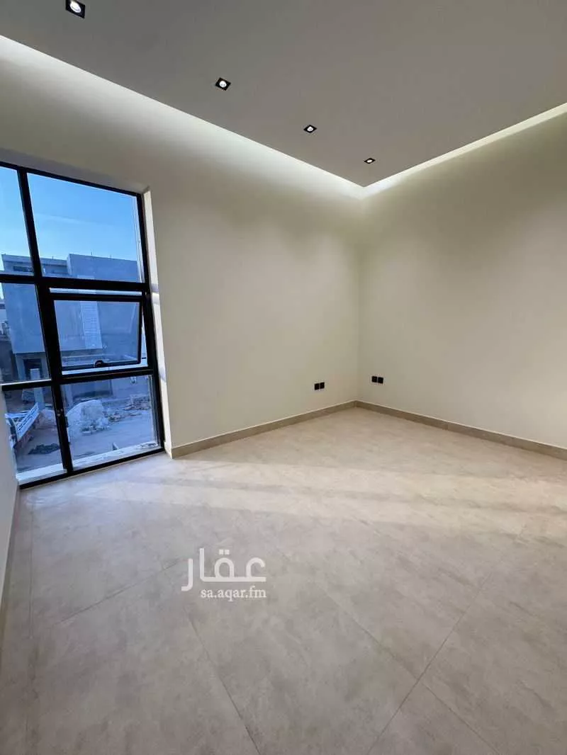 3 bedroom floor in Al Aridh 13