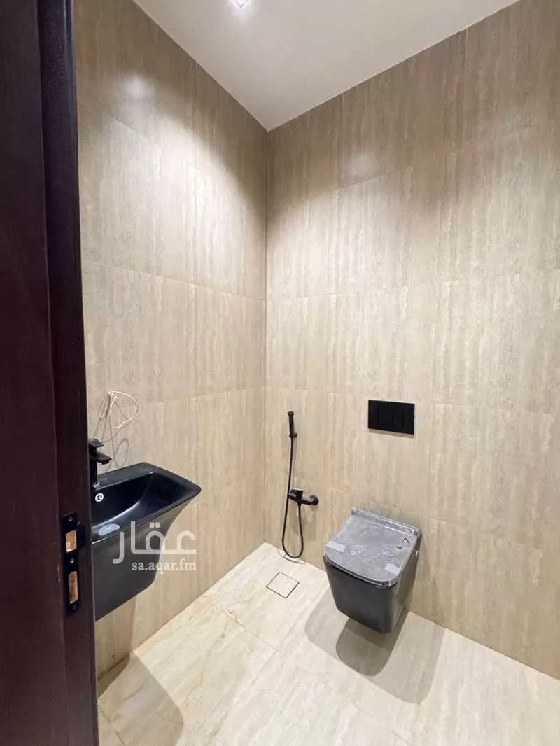 3 bedroom floor in Al Aridh 20