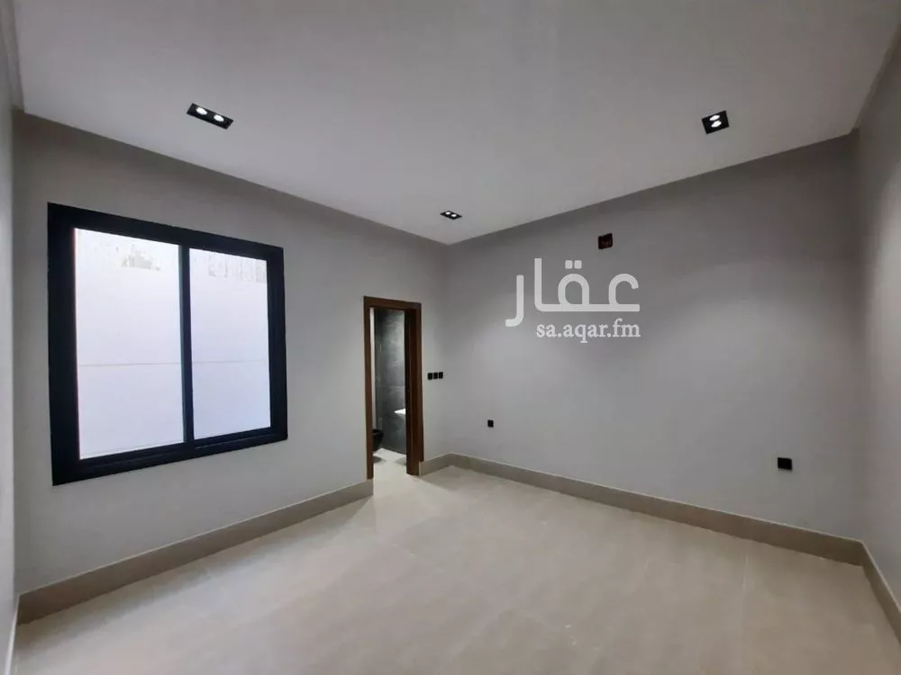 5 bedroom floor in Al Uraija Al Gharbiyah 2