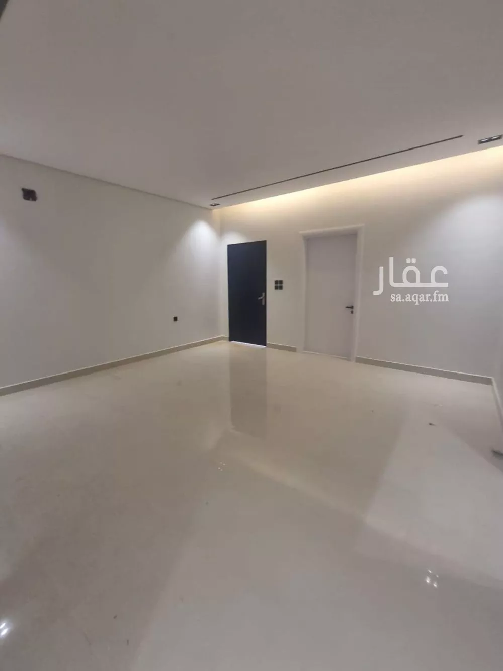 4 bedroom floor in Al Zahrah 11