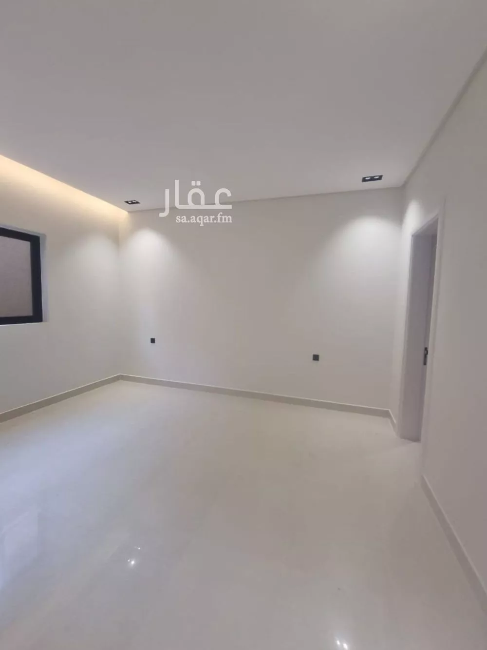 4 bedroom floor in Al Zahrah 5