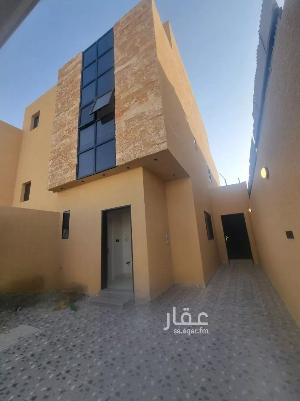 4 bedroom floor in Al Zahrah 9
