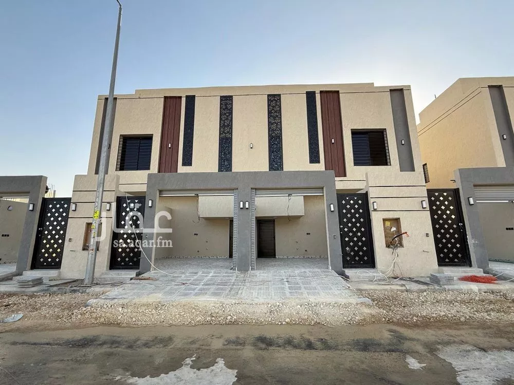 4 bedroom floor in Taibah 8