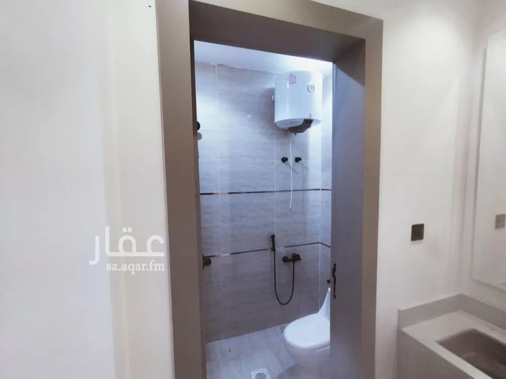 4 bedroom floor in Badr 14