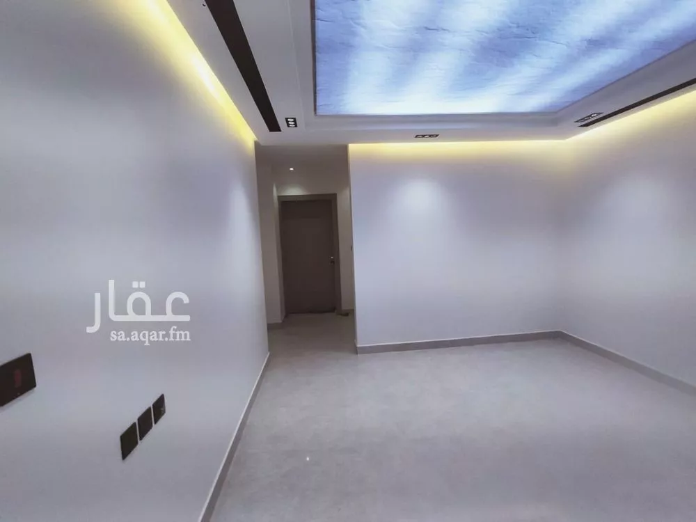 4 bedroom floor in Badr 10