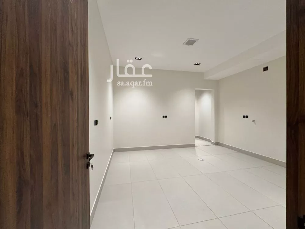5 bedroom floor in Al Khaleej 12