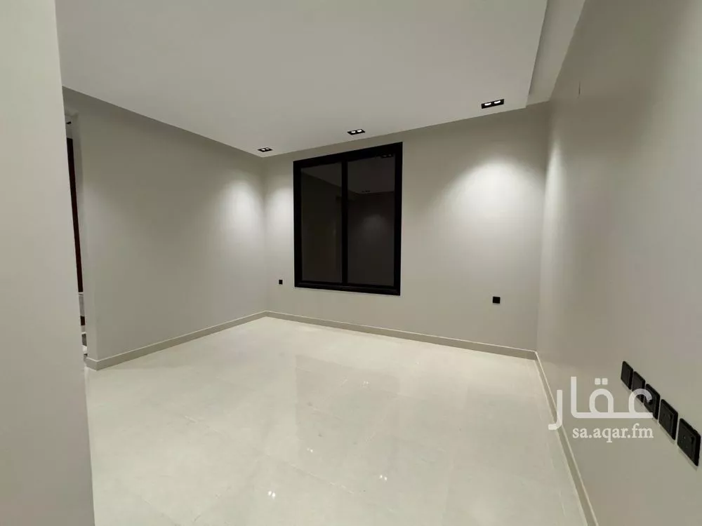 5 bedroom floor in Al Khaleej 5