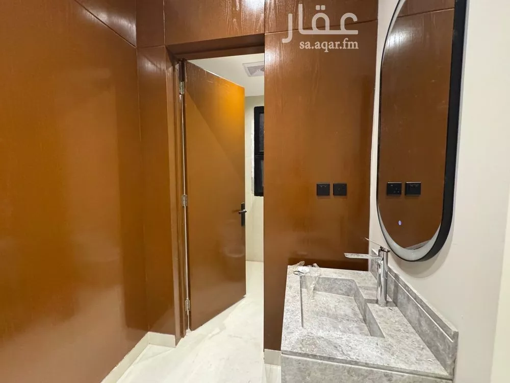 5 bedroom floor in Al Khaleej 6