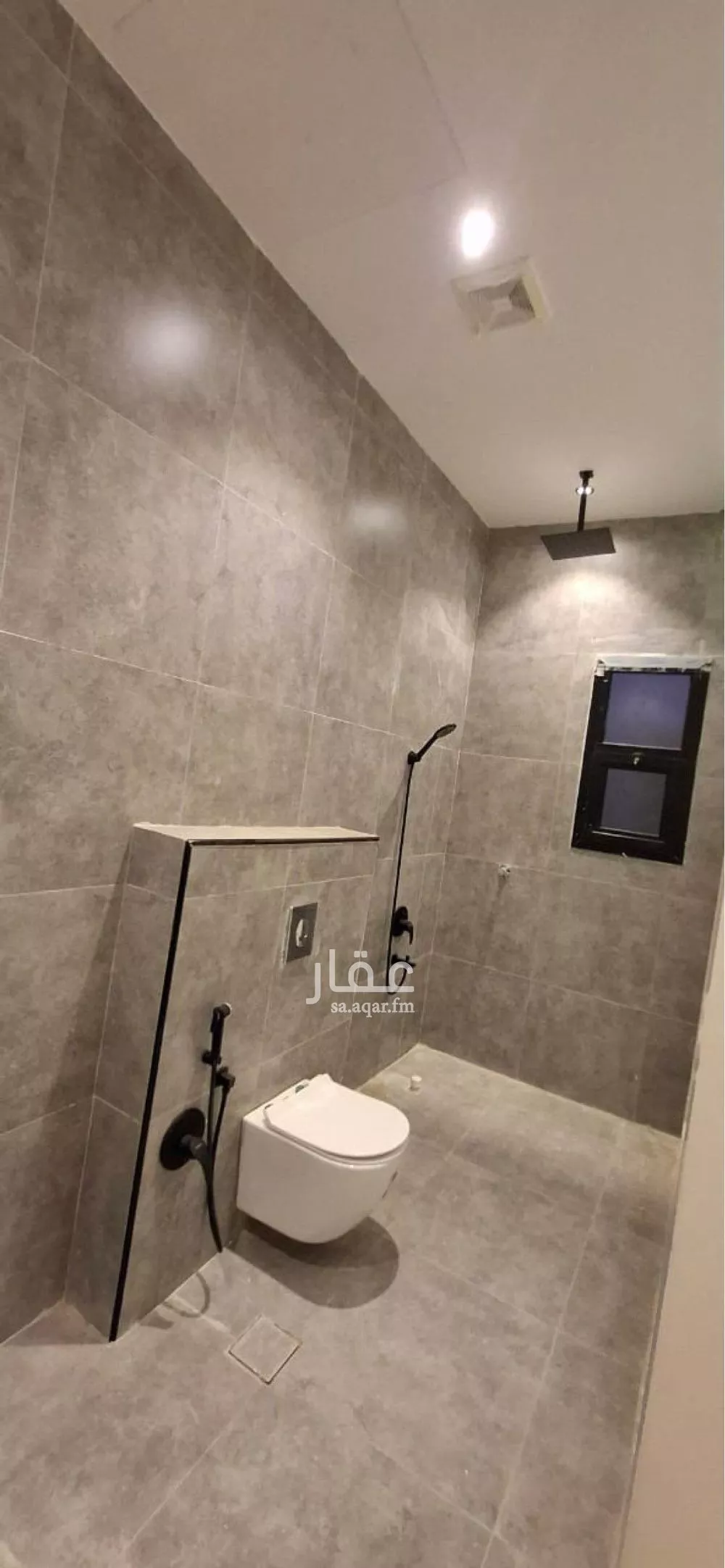 5 bedroom floor in Al Janadriyah 2