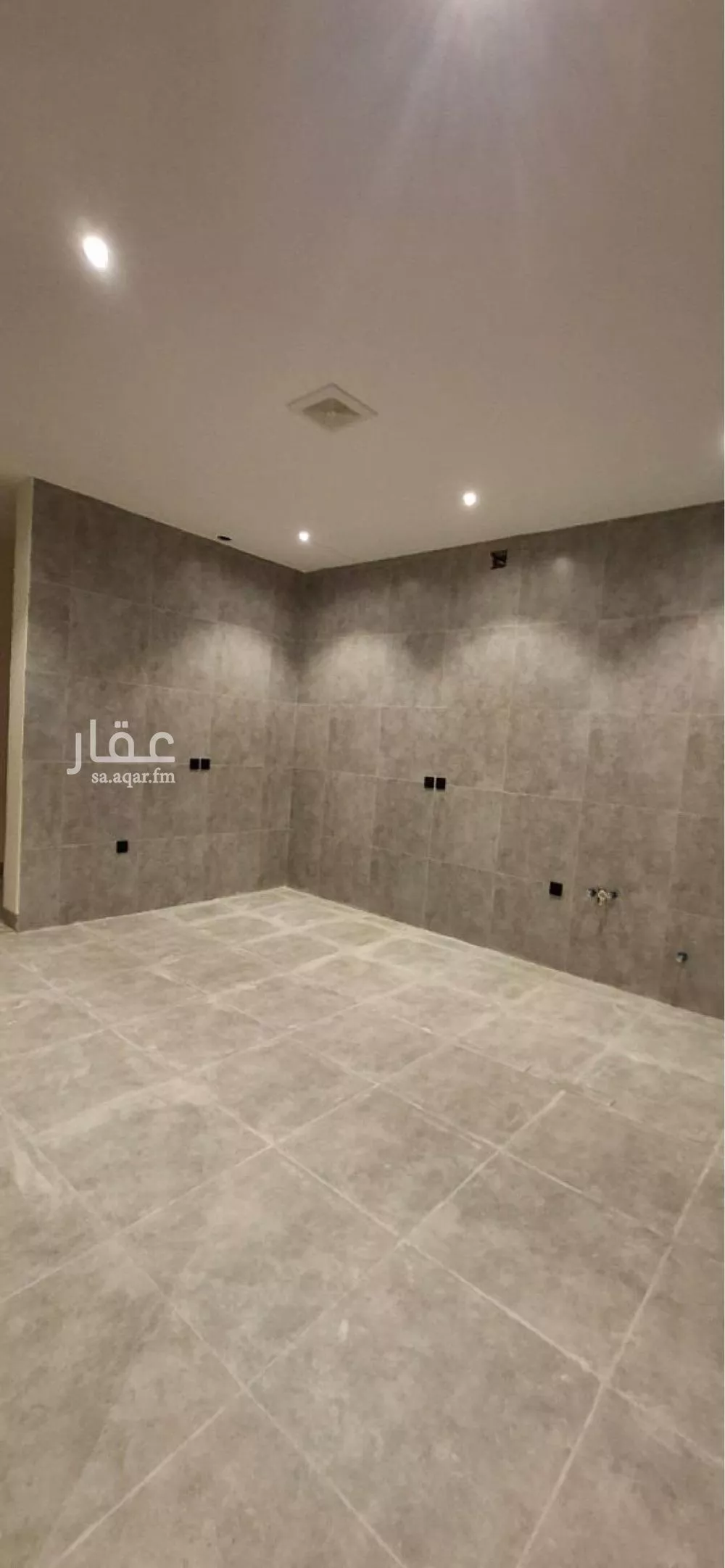 5 bedroom floor in Al Janadriyah 4