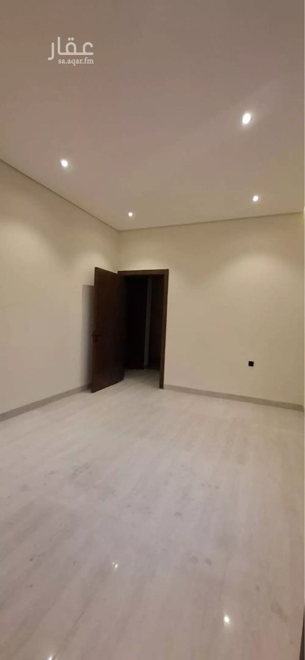 5 bedroom floor in Al Janadriyah 5