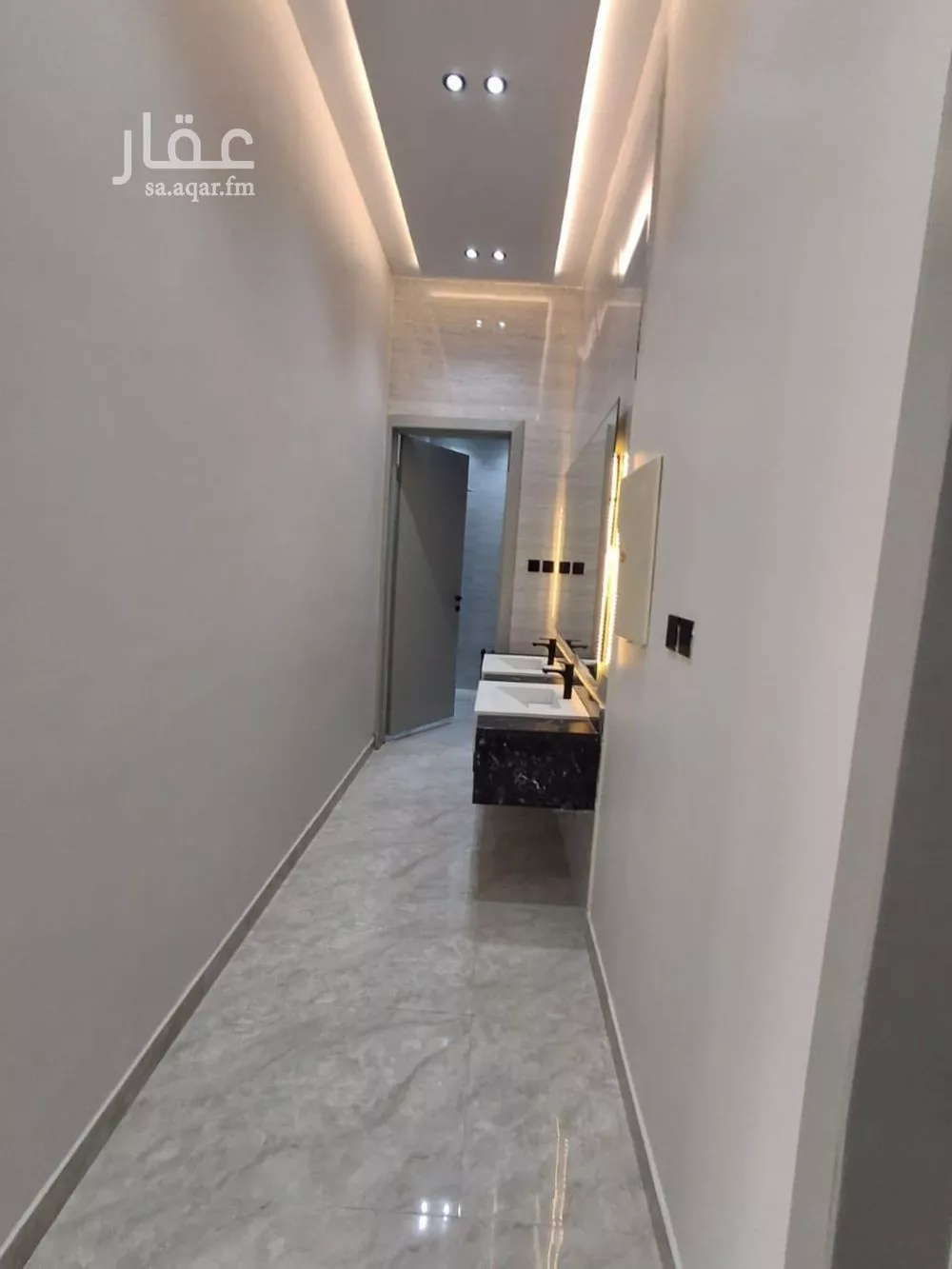 7 bedroom floor in Dhahrat Namar 8