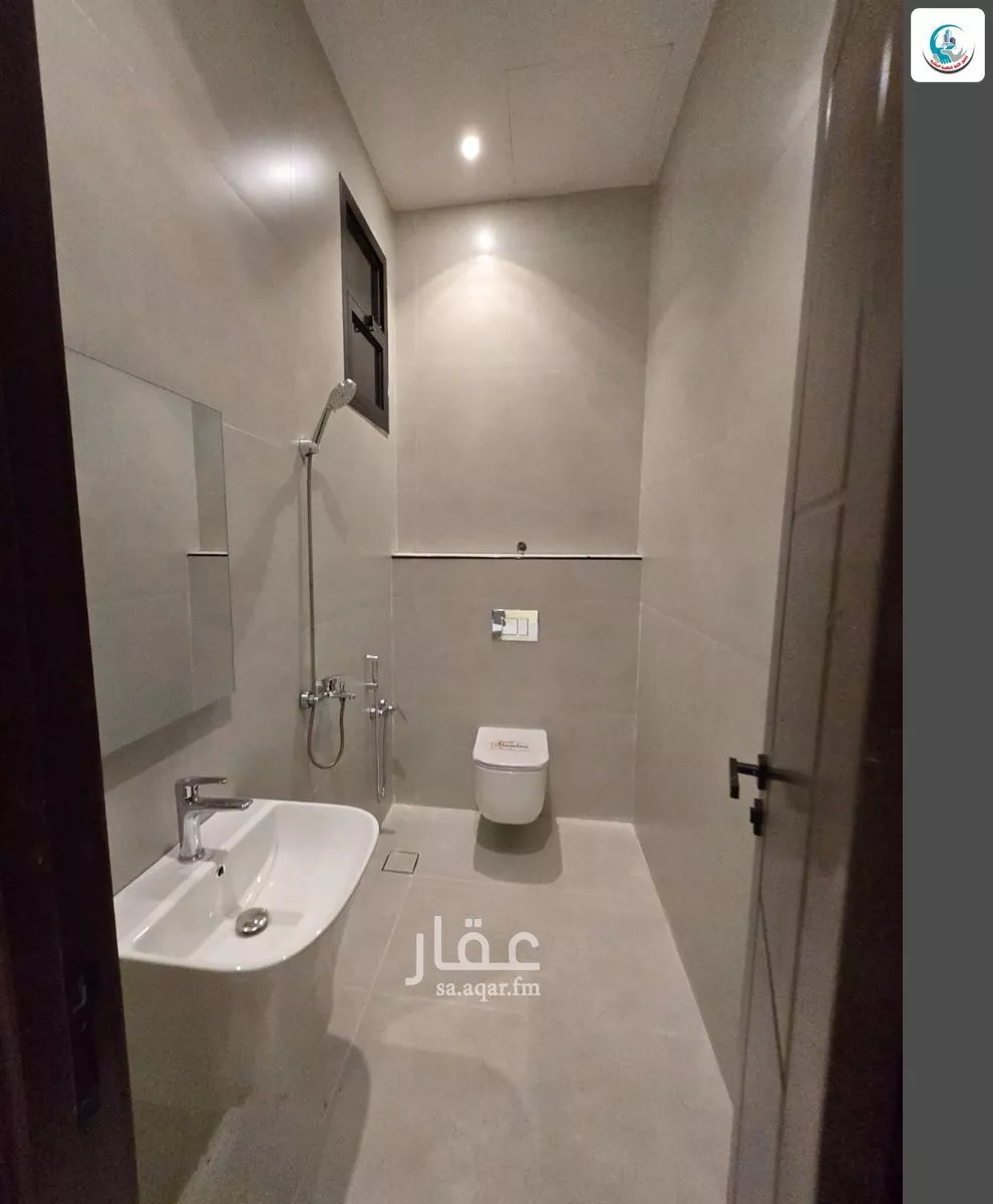 5 bedroom floor in Al Maizilah 13