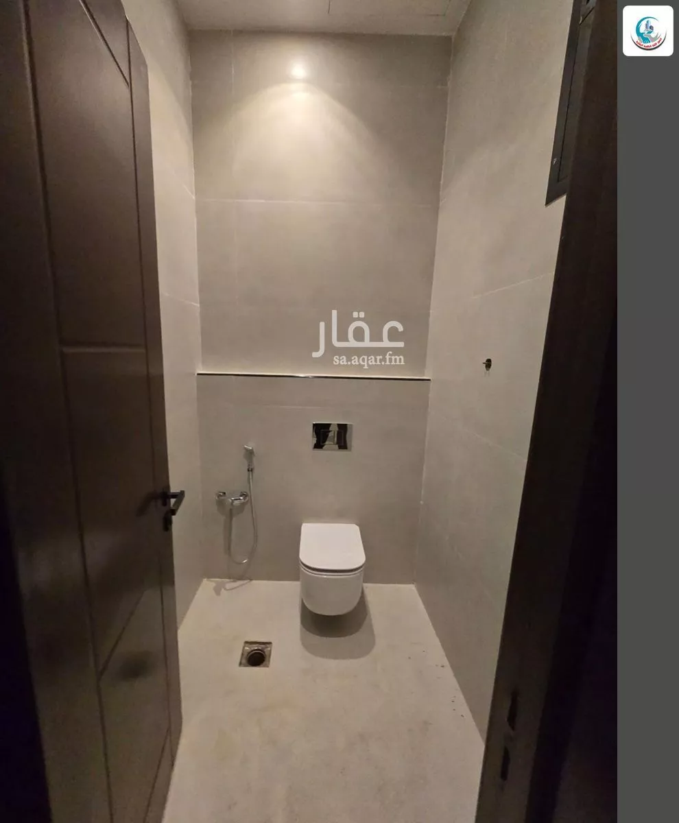 5 bedroom floor in Al Maizilah 7