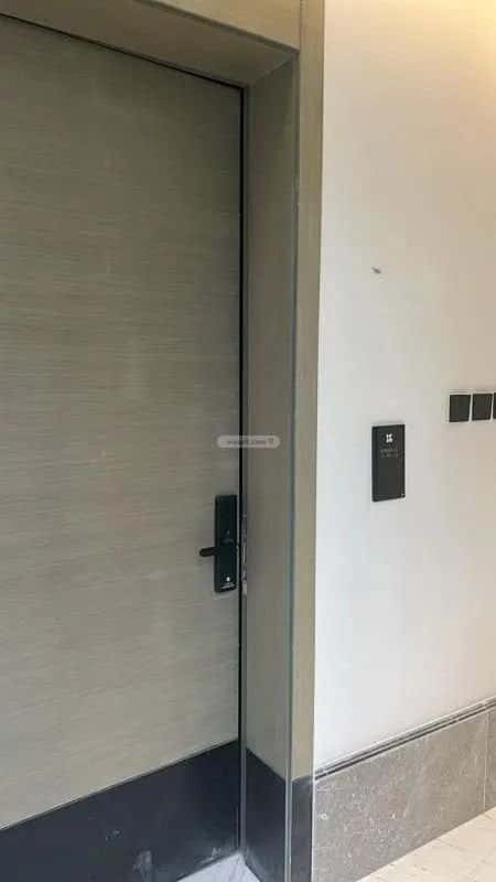 شقة 3 غرف في العارض 4
