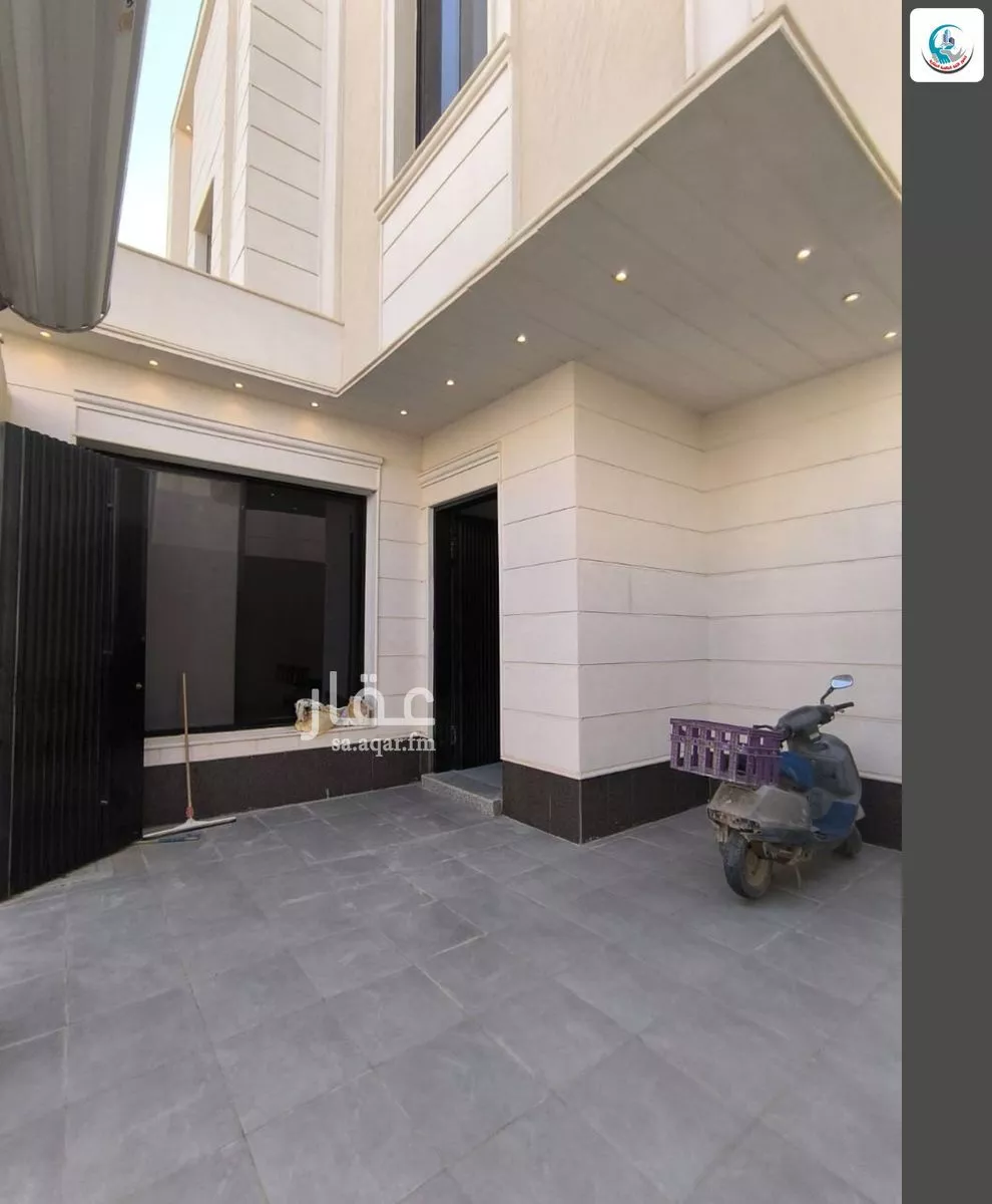 6 bedroom floor in Al Janadriyah 3