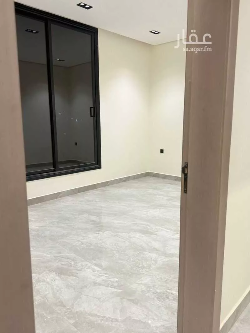 3 bedroom floor in Ishbiliyah 9