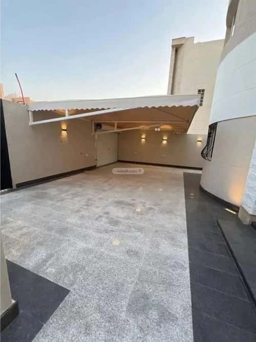 فيلا 4 غرف في الملك عبدالله 3