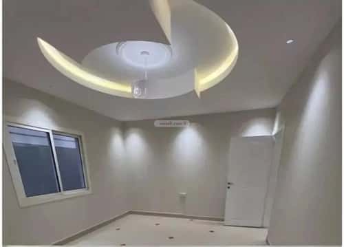 فيلا 4 غرف في الملك عبدالله 7