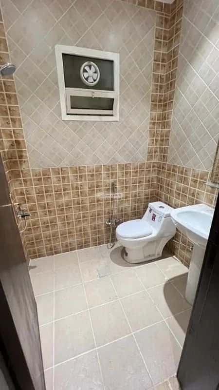 3 bedroom apartment in Al Yasmin 6