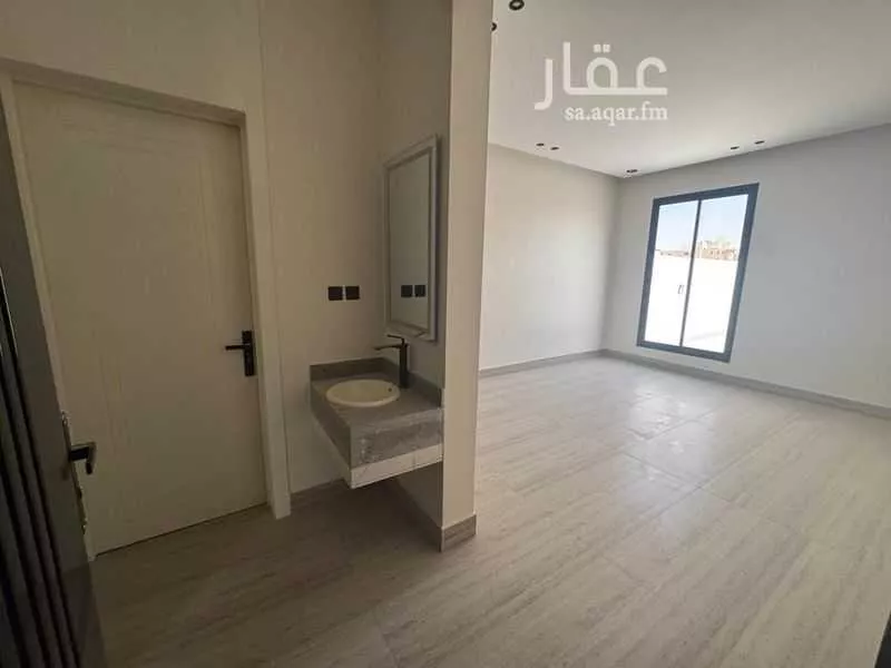 7 bedroom floor in Ash Sharq 2