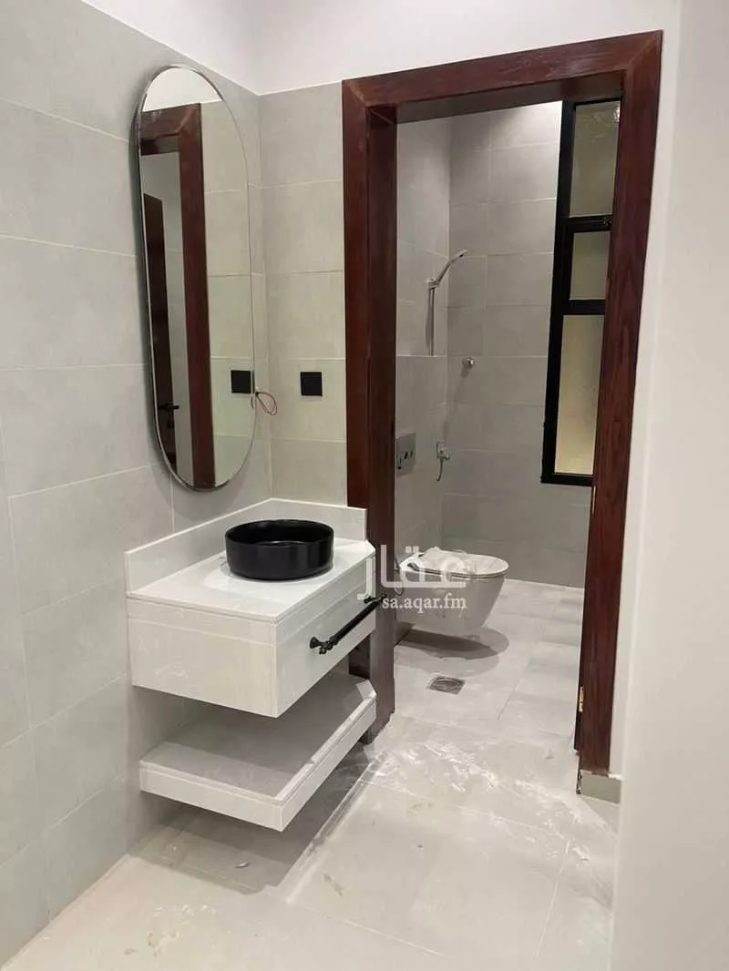4 bedroom floor in Al Janadriyah 3