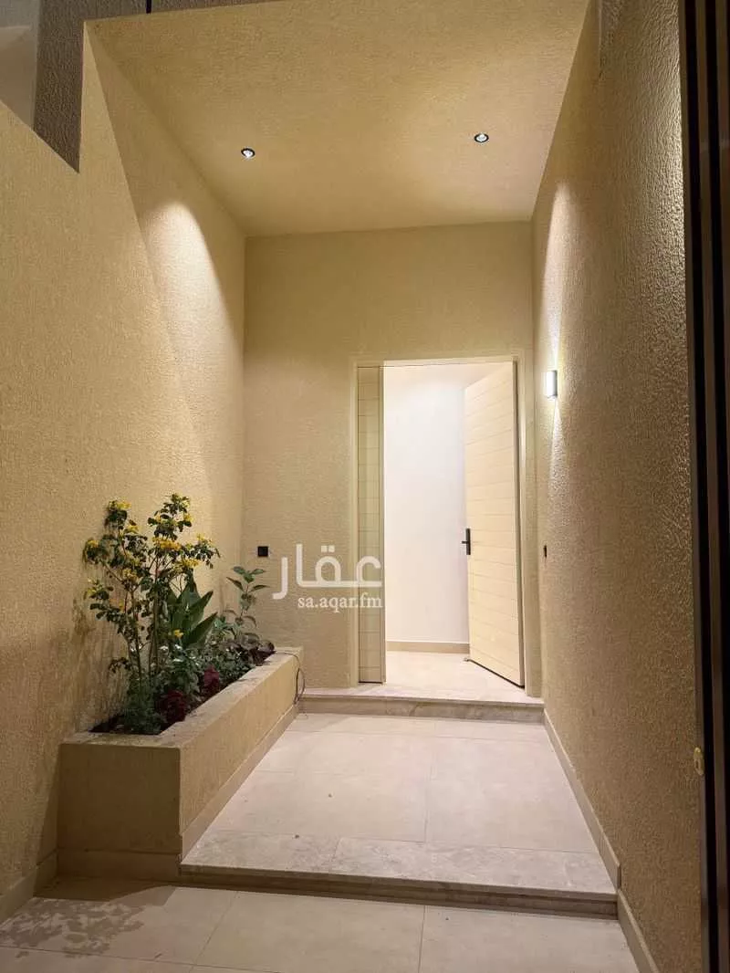 3 bedroom floor in As Suwaidi 12