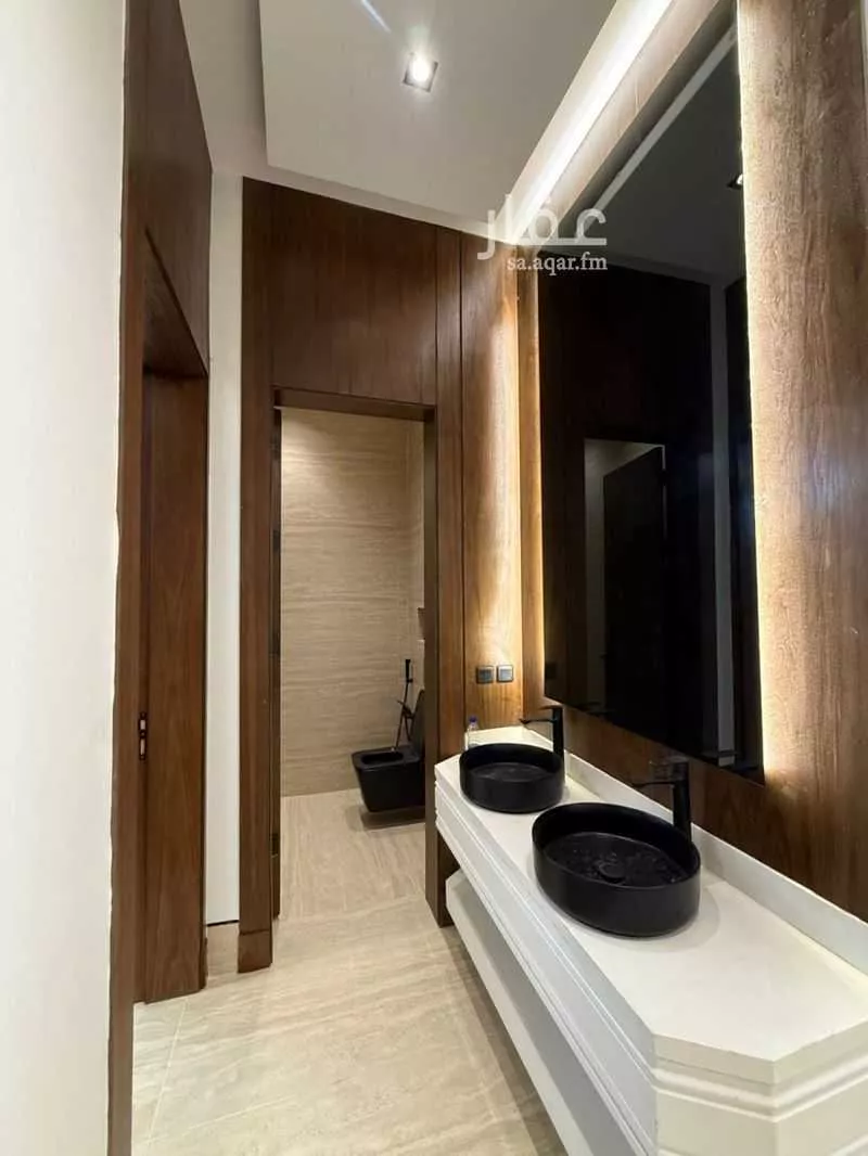 5 bedroom floor in Al Aridh 2