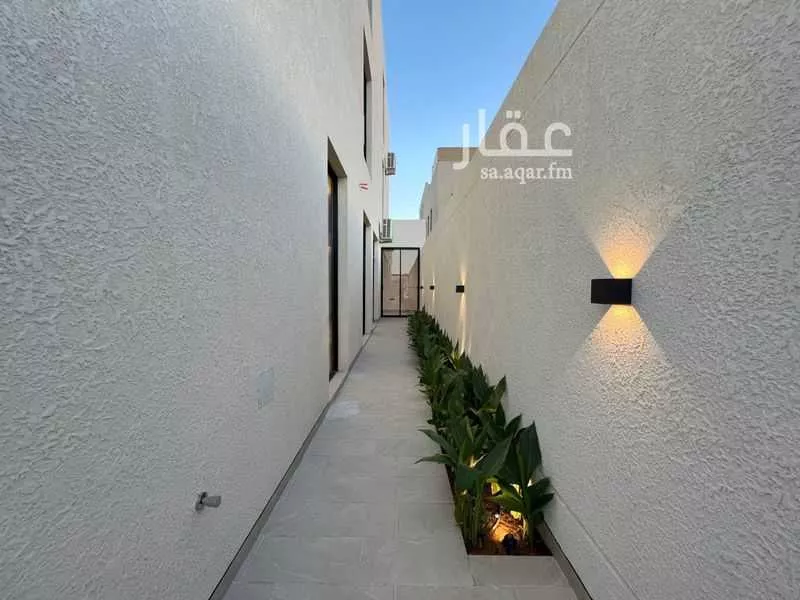 3 bedroom floor in Al Aridh 12