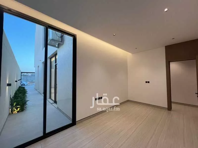 3 bedroom floor in Al Aridh 5