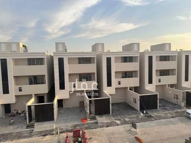 5 bedroom floor in Al Aridh 2