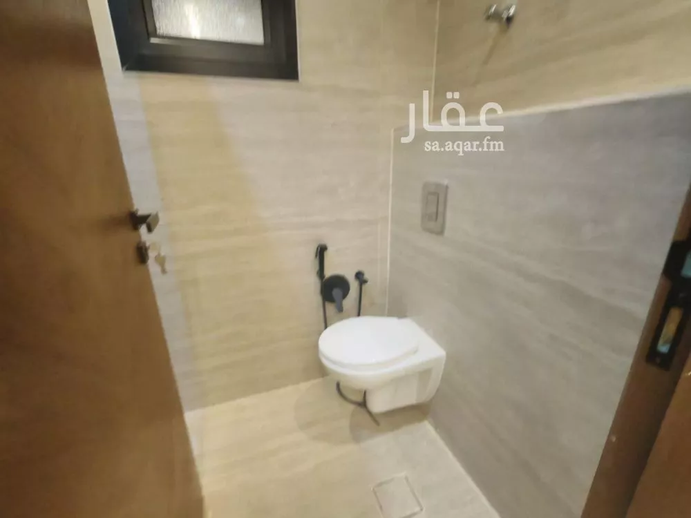 6 bedroom floor in Tuwaiq 2