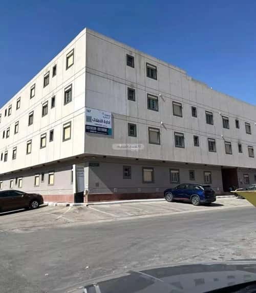 3 bedroom apartment in Al Malqa 6