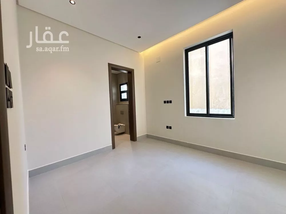 3 bedroom villa in As Suwaidi Al Gharabi, Riyadh 4