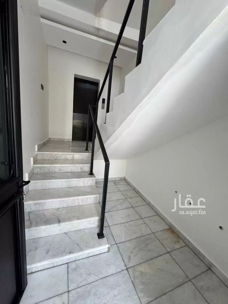 5 bedroom floor in Al Shifa 10
