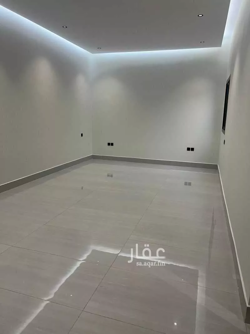 4 bedroom floor in Al Janadriyah 17