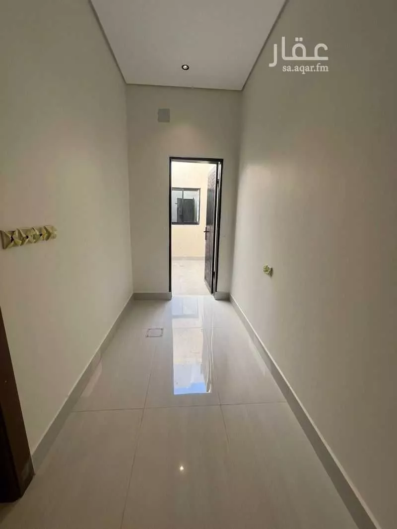 4 bedroom floor in Al Janadriyah 18