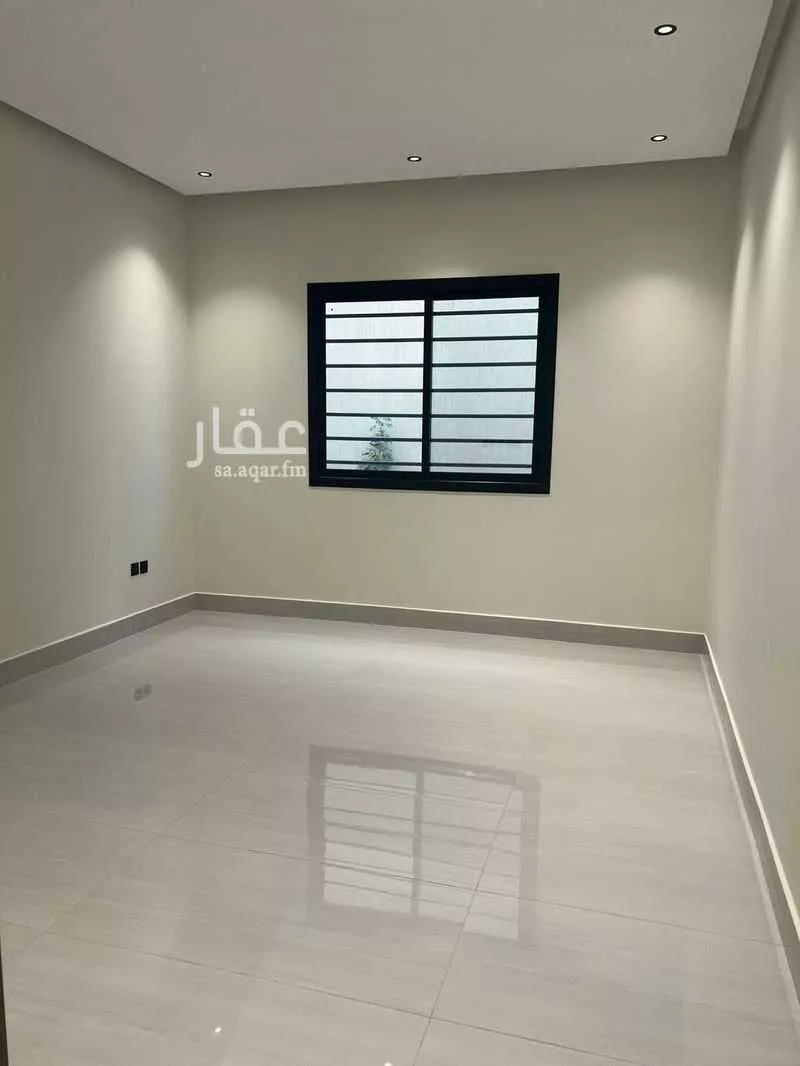 4 bedroom floor in Al Janadriyah 10