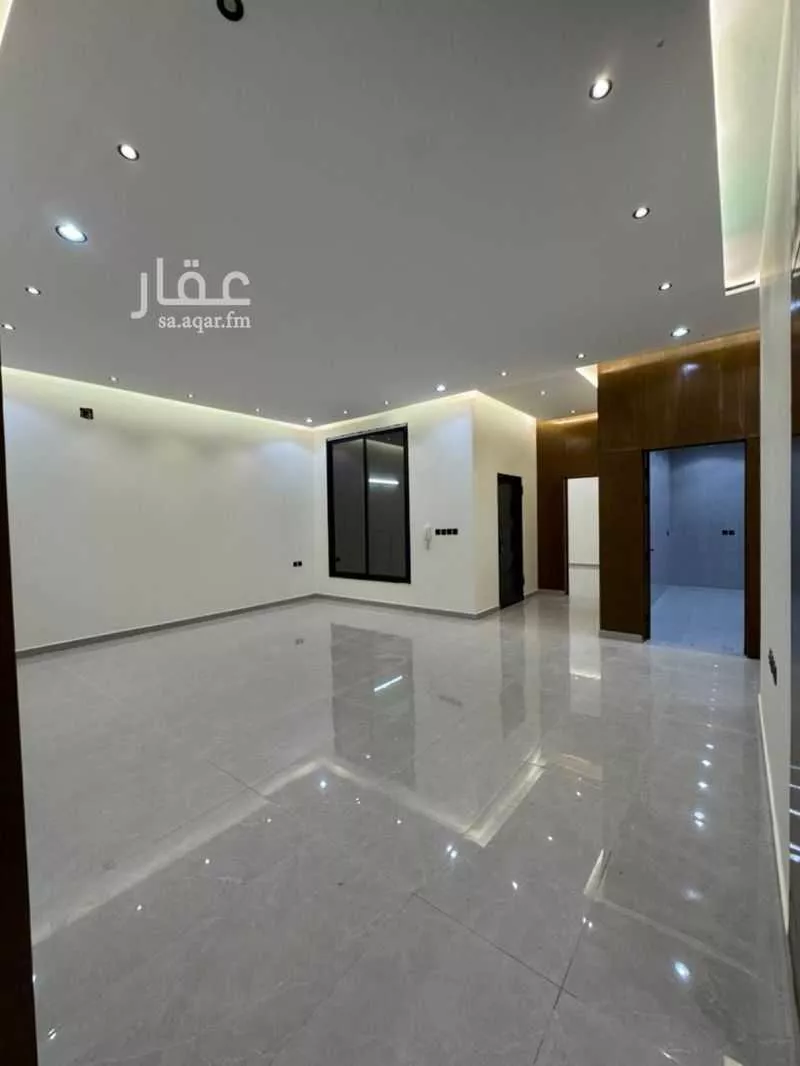 5 bedroom floor in Al Janadriyah 9